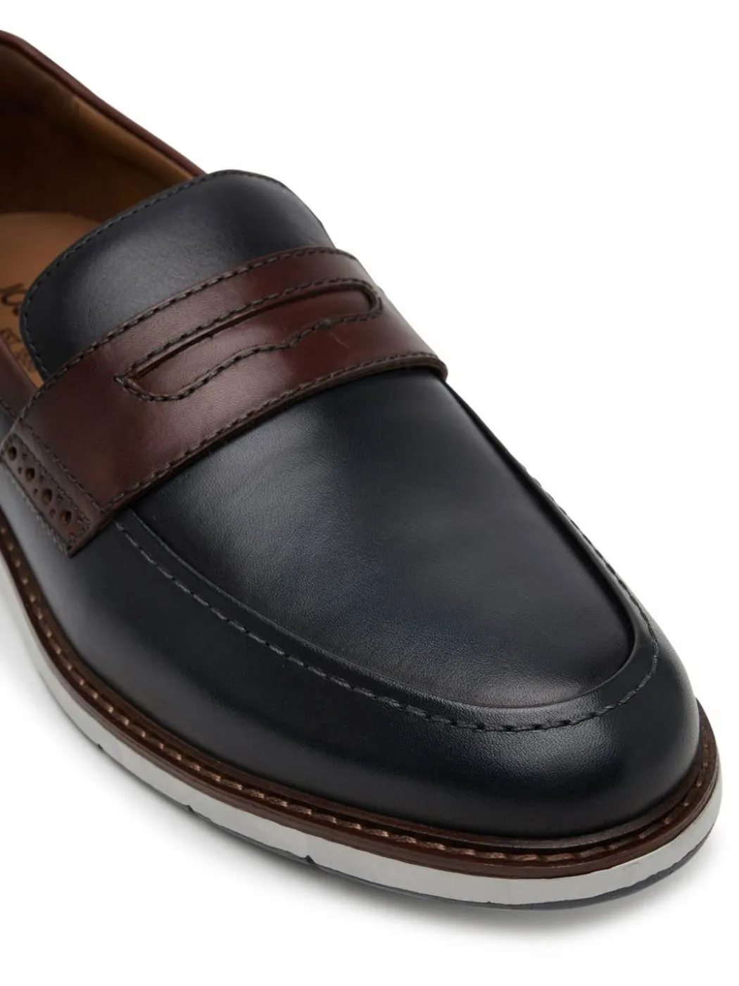 Mocassini Stuart 08 22308 Blu scuro