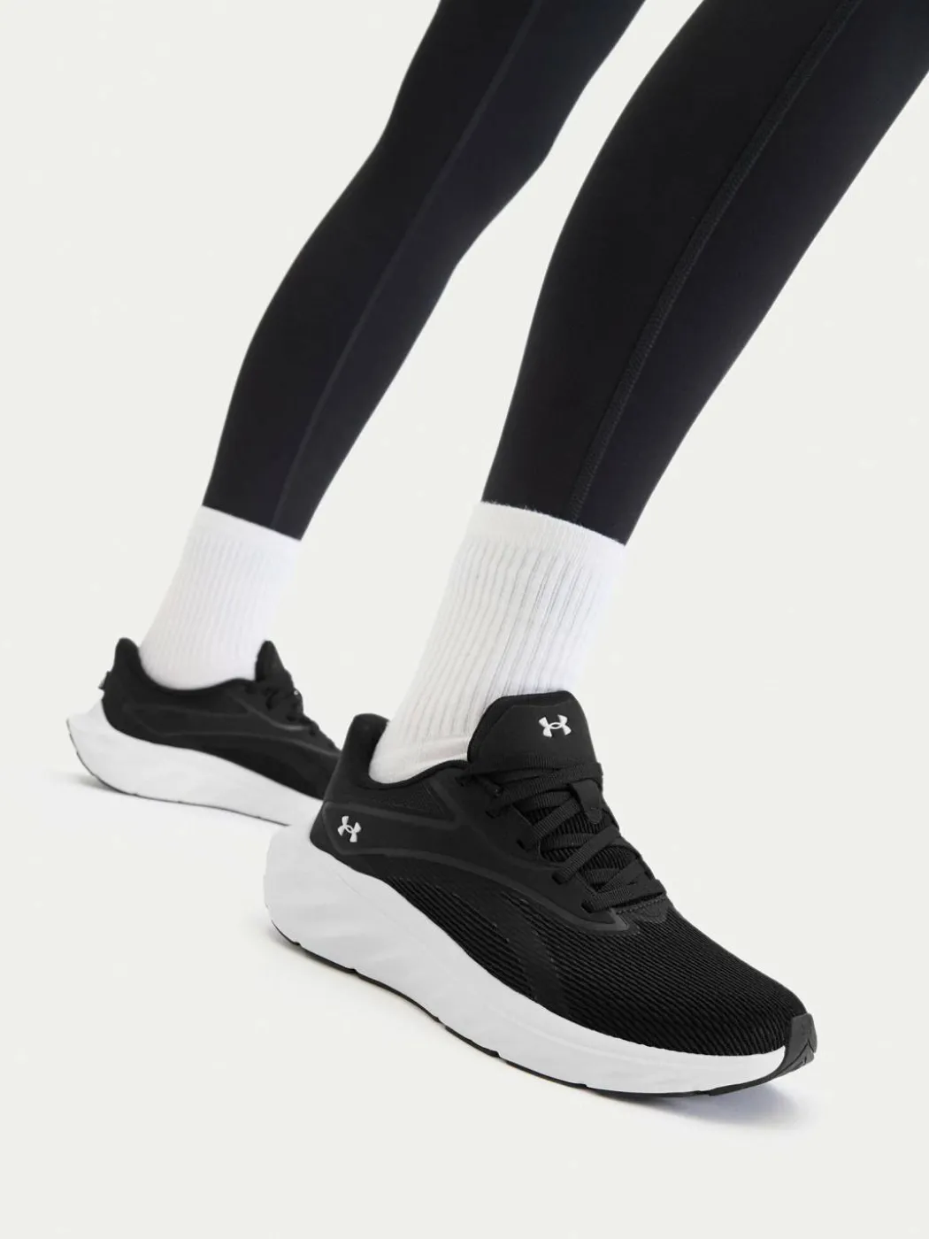 Scarpe running UA W Ascend 6009828 Nero
