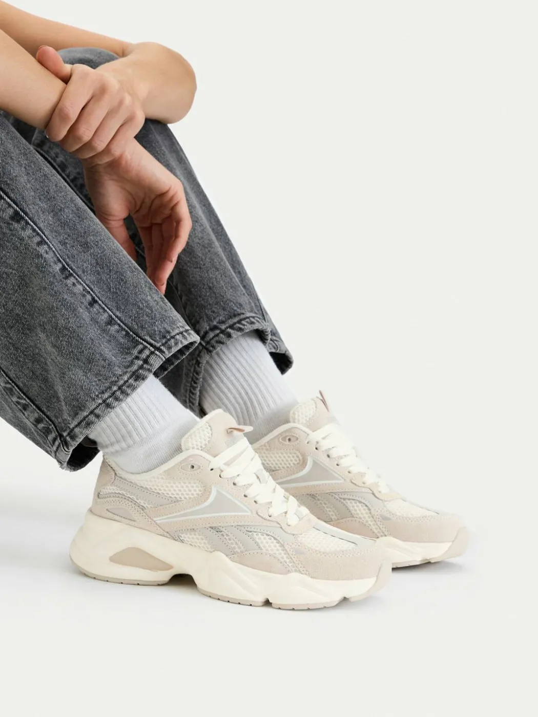 Sneakers C-CHARGE AR30246WCCC Crema
