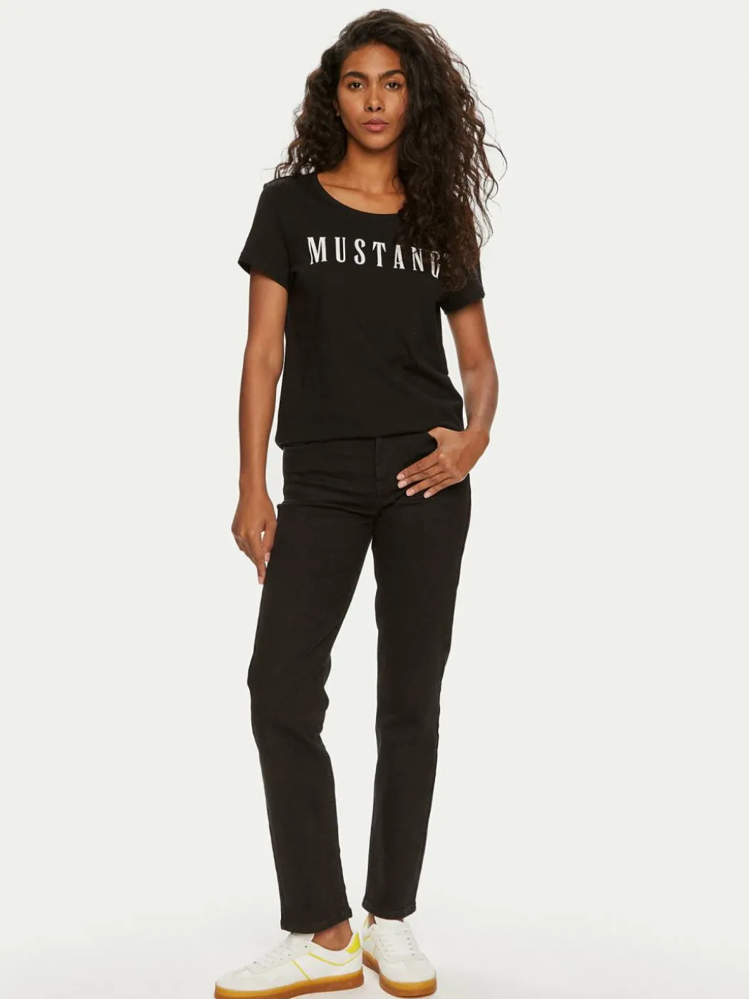 T-shirt Alma 1013933 Nero Regular Fit