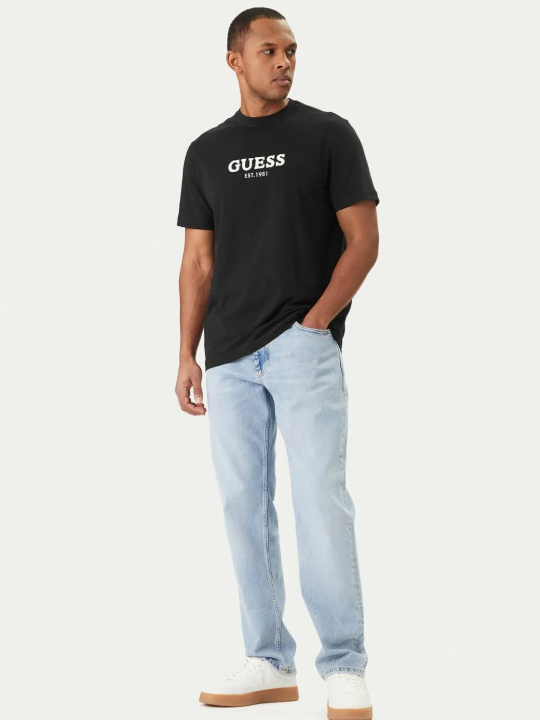 T-shirt M6GI16 K3032 Nero Regular Fit